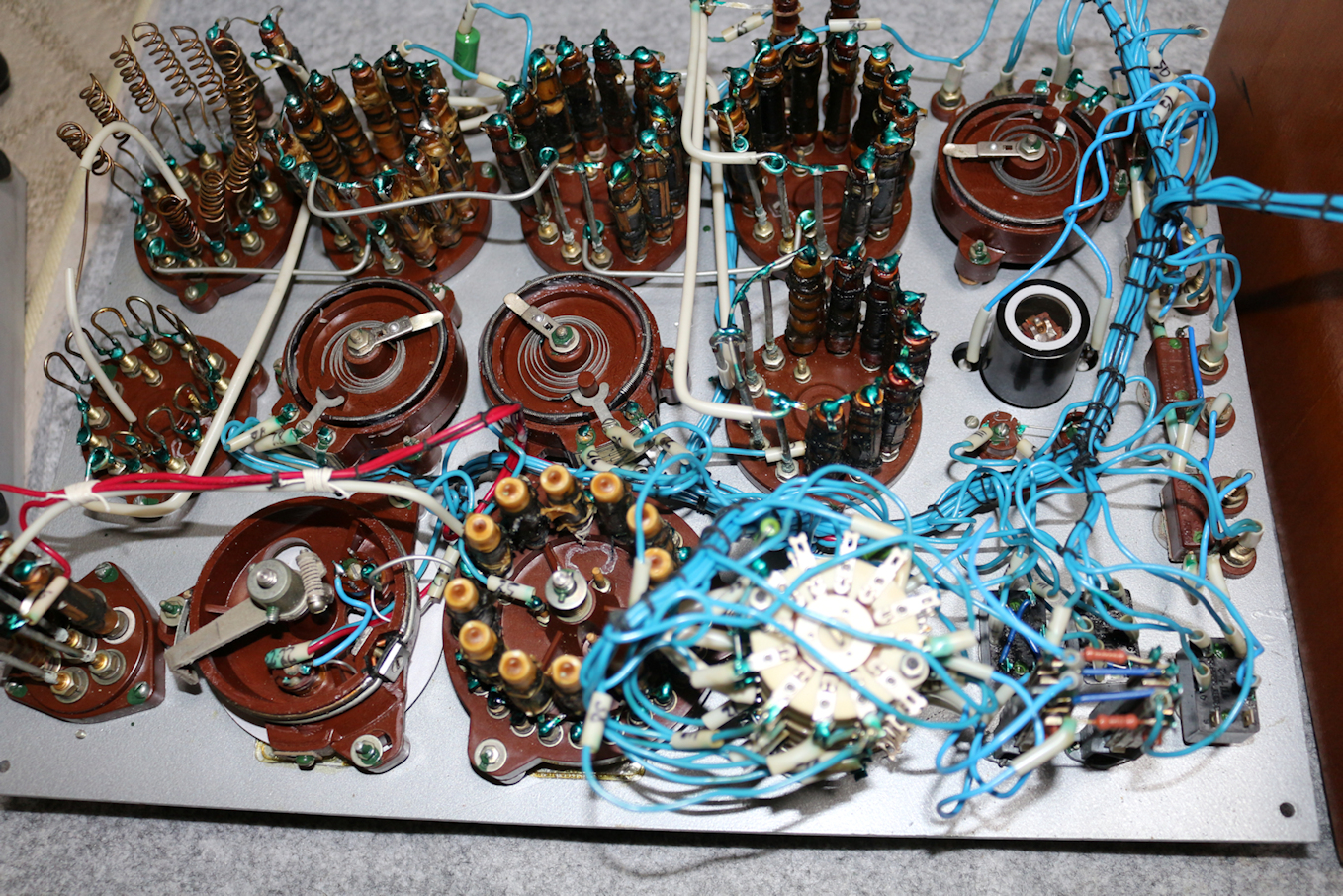 IMG_5947.jpg 1,541KB 