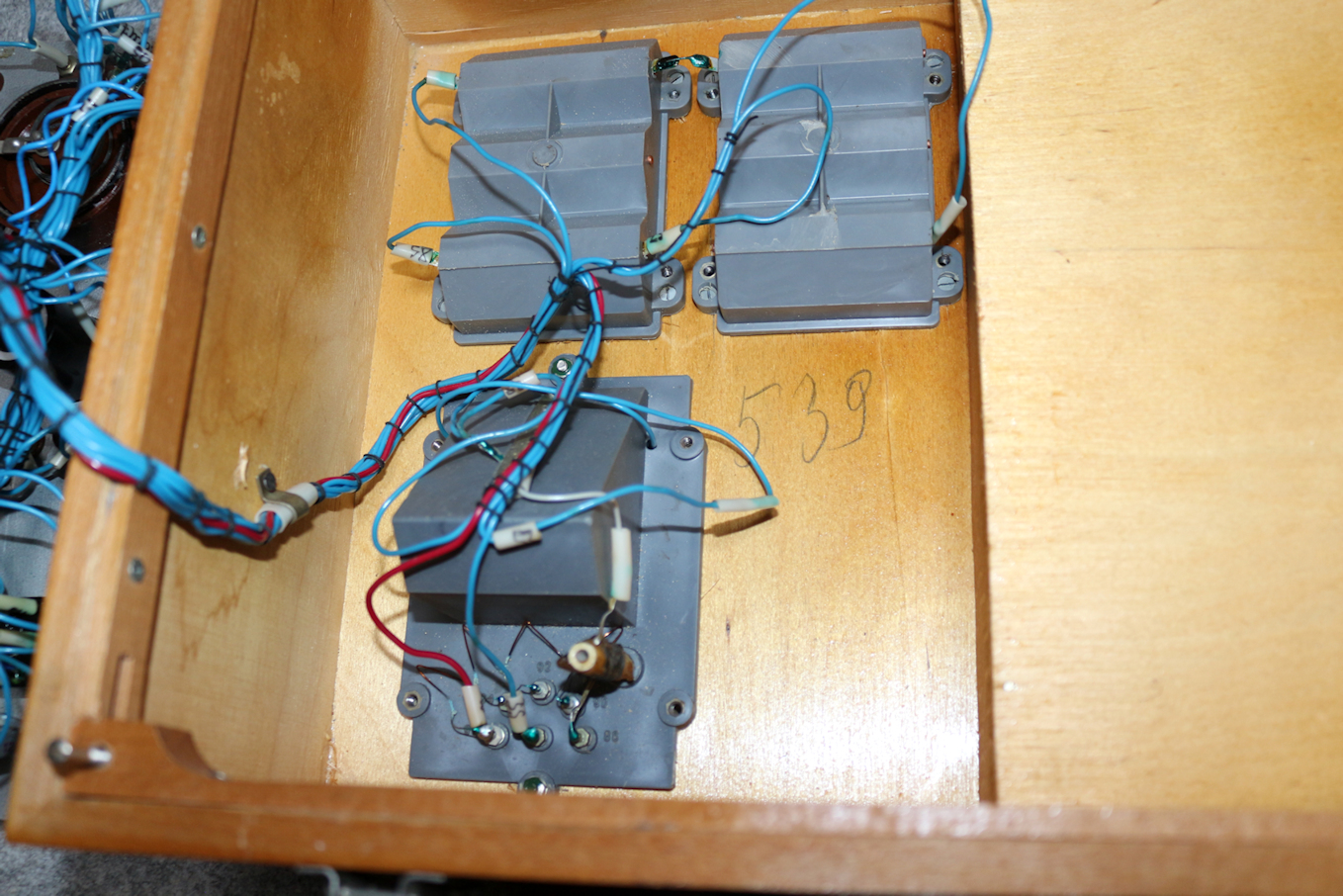 IMG_5952.jpg 1,032KB 